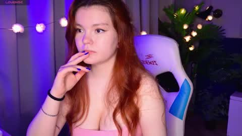 Snapshot of sunrise_enny chatting on September 21, 6:31 pm sunrise_enny online show from September 21, 6:31 pm