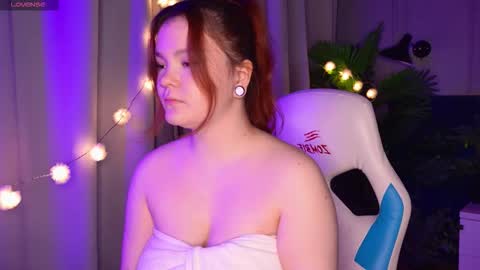 Snapshot of sunrise_enny chatting on October 4, 6:50 pm sunrise_enny online show from October 4, 6:50 pm