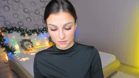 Snapshot of sunsetwithava chatting on December 12, 5:20 am sunsetwithava online show from December 12, 5:20 am