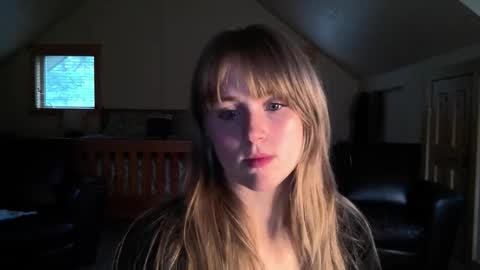 Snapshot of sunshine_pixie chatting on November 21, 11:36 pm Sunray online show from November 21, 11:36 pm