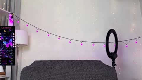 Snapshot of super_peach_stream chatting on January 2, 5:07 pm ANNApvt open full info in bio online show from January 2, 5:07 pm