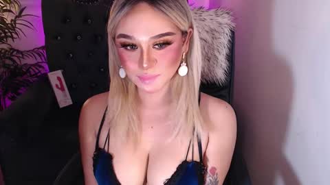 CARMINA online show from December 12, 12:38 am