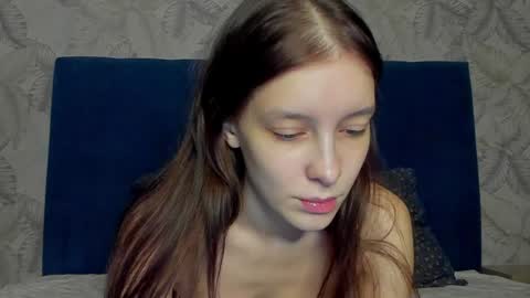 Snapshot of superior_cat chatting on December 20, 5:14 am Una online show from December 20, 5:14 am