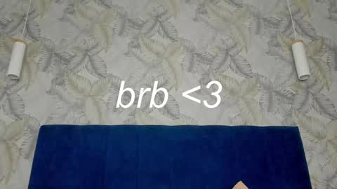 Snapshot of superior_cat chatting on February 14, 11:42 am Una online show from February 14, 11:42 am