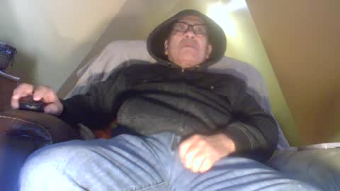 supermasturbador37cam online show from March 2, 3:05 pm