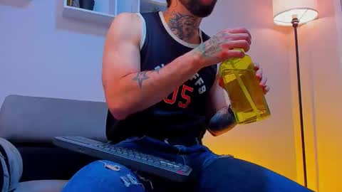 Snapshot of supreme_alpha_ chatting on November 20, 3:28 am supreme_alpha_ online show from November 20, 3:28 am