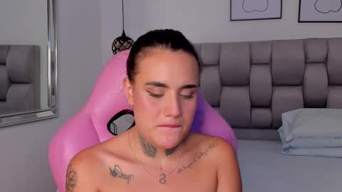 Susan online show from November 14, 9:02 pm