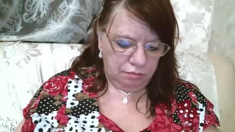 Snapshot of susanaahsun chatting on February 10, 2:59 pm SusanaAhSun online show from February 10, 2:59 pm