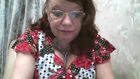 Snapshot of susanaahsun chatting on December 16, 11:59 am SusanaAhSun online show from December 16, 11:59 am