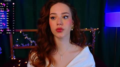 Stacy online show from November 28, 8:11 pm