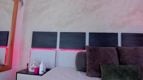 Snapshot of susanna_cute chatting on November 21, 4:16 pm susanna_cute online show from November 21, 4:16 pm