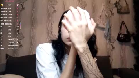 Kate online show from December 17, 1:28 pm