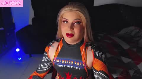 Snapshot of susej_exotic69 chatting on November 23, 10:31 pm ale online show from November 23, 10:31 pm