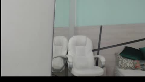 Snapshot of sussy_leon chatting on December 13, 11:17 pm sussy leon online show from December 13, 11:17 pm