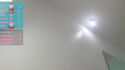 Snapshot of sussy_leon chatting on December 18, 6:57 pm sussy leon online show from December 18, 6:57 pm