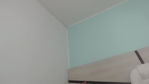 Snapshot of sussy_leon chatting on February 10, 6:24 pm sussy leon online show from February 10, 6:24 pm