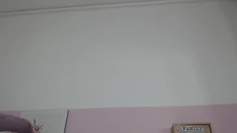 Snapshot of sussy_leon chatting on February 12, 11:09 pm sussy leon online show from February 12, 11:09 pm