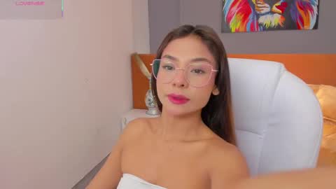 sussy_sweet4u online show from March 1, 8:45 am