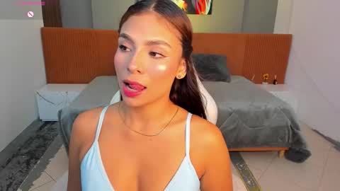 sussy_sweet4u online show from November 15, 7:49 am