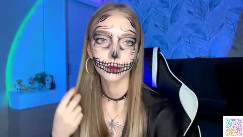 Jessica online show from October 31, 4:19 pm