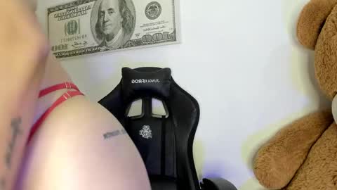 Snapshot of suzan__cooper2 chatting on September 30, 2:11 pm suzan__cooper2 online show from September 30, 2:11 pm