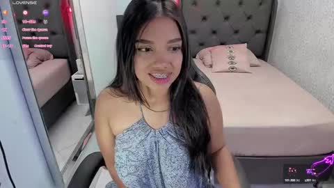 S U Z E T  online show from September 24, 7:28 pm