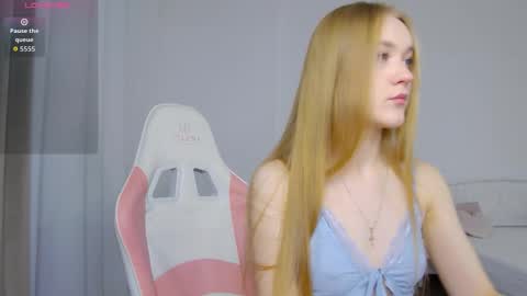 Snapshot of suzipons chatting on November 22, 2:27 pm Suzi online show from November 22, 2:27 pm