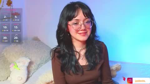 Snapshot of suzumi_ chatting on January 15, 9:02 am Jadde online show from January 15, 9:02 am