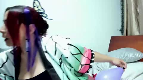 Suzy Amaya  online show from September 14, 11:59 pm