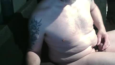 Snapshot of swartarn chatting on December 11, 6:04 am ArnSwart online show from December 11, 6:04 am