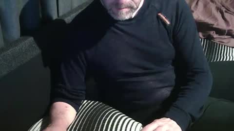 Snapshot of swartarn chatting on October 7, 5:32 pm ArnSwart online show from October 7, 5:32 pm