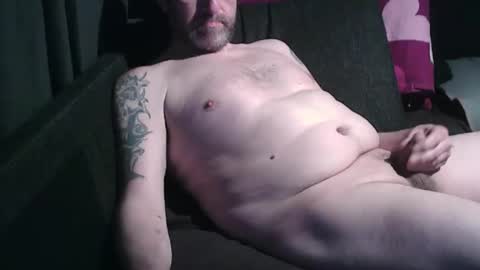 Snapshot of swartarn chatting on November 4, 6:01 am ArnSwart online show from November 4, 6:01 am