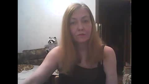 Snapshot of sweet4blonde609 chatting on November 28, 11:46 am sweet4blonde609 online show from November 28, 11:46 am