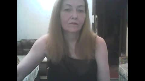 Snapshot of sweet4blonde67 chatting on December 4, 11:52 am sweet4blonde67 online show from December 4, 11:52 am
