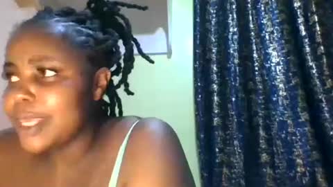 sweet52537 online show from March 8, 9:29 pm