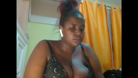 sweet52537 online show from November 11, 9:48 pm