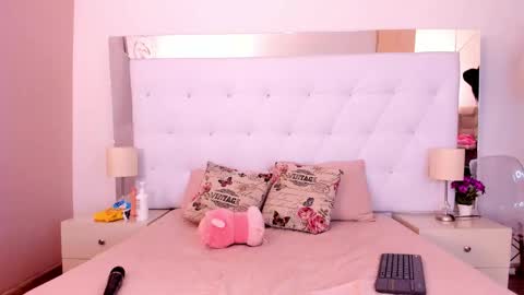 Abby online show from October 6, 7:44 pm