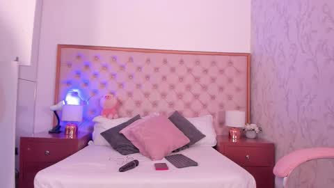 Abby online show from November 4, 3:05 am