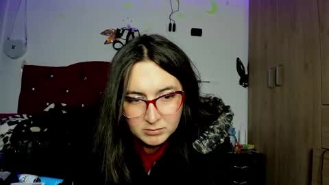 sweet__suck69bitch online show from January 8, 3:40 am