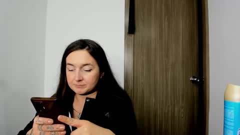 sweet__suck69bitch online show from March 9, 3:43 am