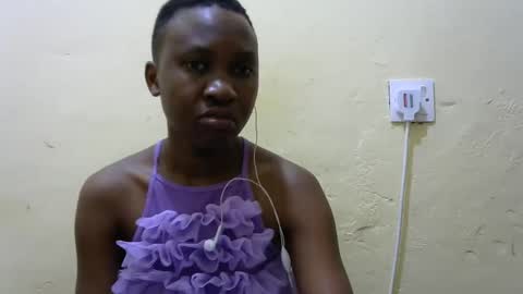 Snapshot of sweet_amor254 chatting on November 22, 9:41 am Silvia online show from November 22, 9:41 am