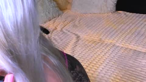 Alice online show from October 20, 3:45 pm