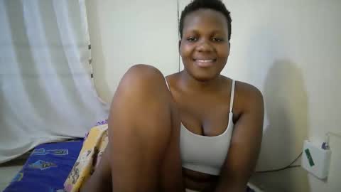 sweet_bella12 online show from November 17, 9:42 pm