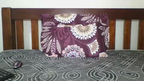 bella online show from March 10, 10:45 pm