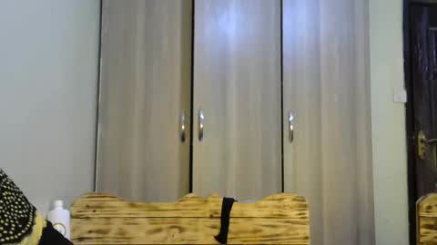 Snapshot of sweet_bobo chatting on October 21, 3:51 am Ocean online show from October 21, 3:51 am