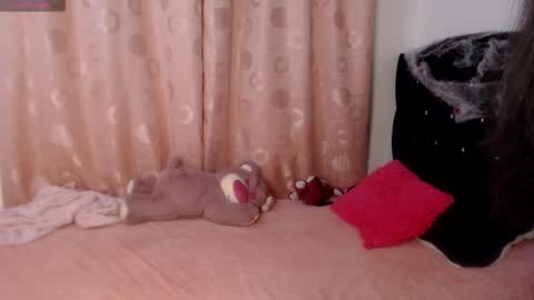 Hannah online show from October 10, 8:46 am