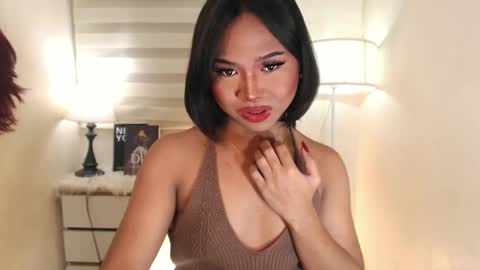 Snapshot of sweet_hoelly chatting on January 21, 6:23 pm Slutty Shannel online show from January 21, 6:23 pm