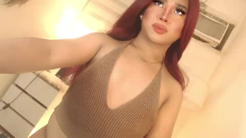 Snapshot of sweet_hoelly chatting on January 28, 3:46 pm Slutty Shannel online show from January 28, 3:46 pm