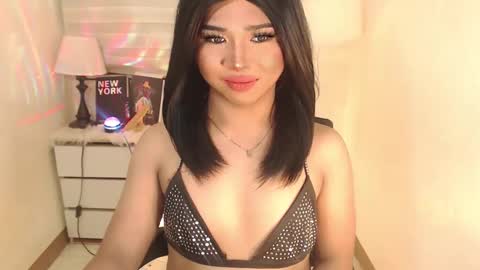 Snapshot of sweet_hoelly chatting on February 10, 10:09 pm Slutty Shannel online show from February 10, 10:09 pm