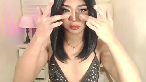 Snapshot of sweet_hoelly chatting on February 16, 3:59 pm Slutty Shannel online show from February 16, 3:59 pm